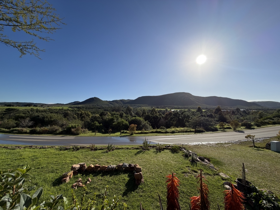 3 Bedroom Property for Sale in Crossways Farm Village Eastern Cape
